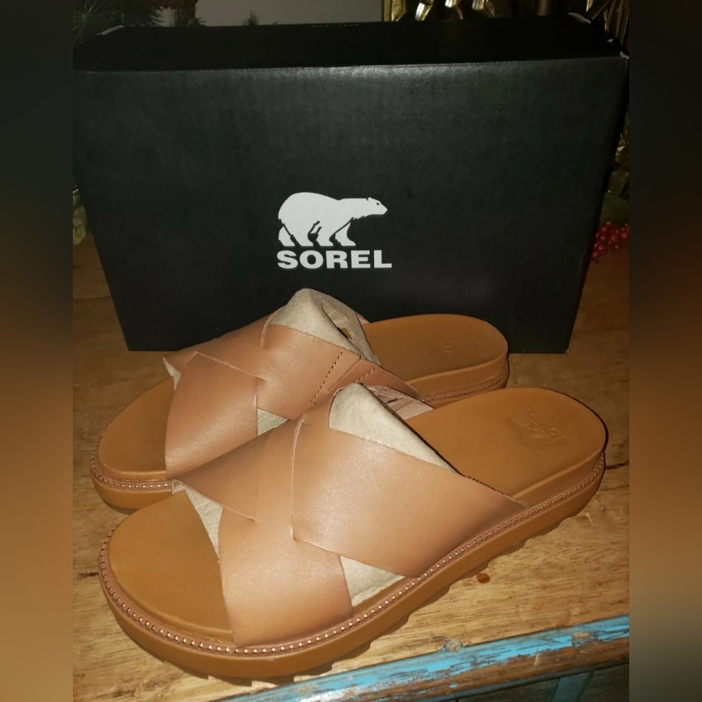 NIB Sorel roaming criss cross slide camel brown platform sandals 7.5 leather